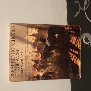 🐎📚1975 First Edition  Great Riding Schools of the World